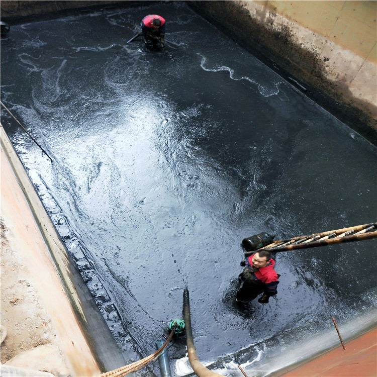 玛沁废水池清理