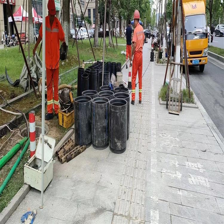 玛沁管道短管置换修复